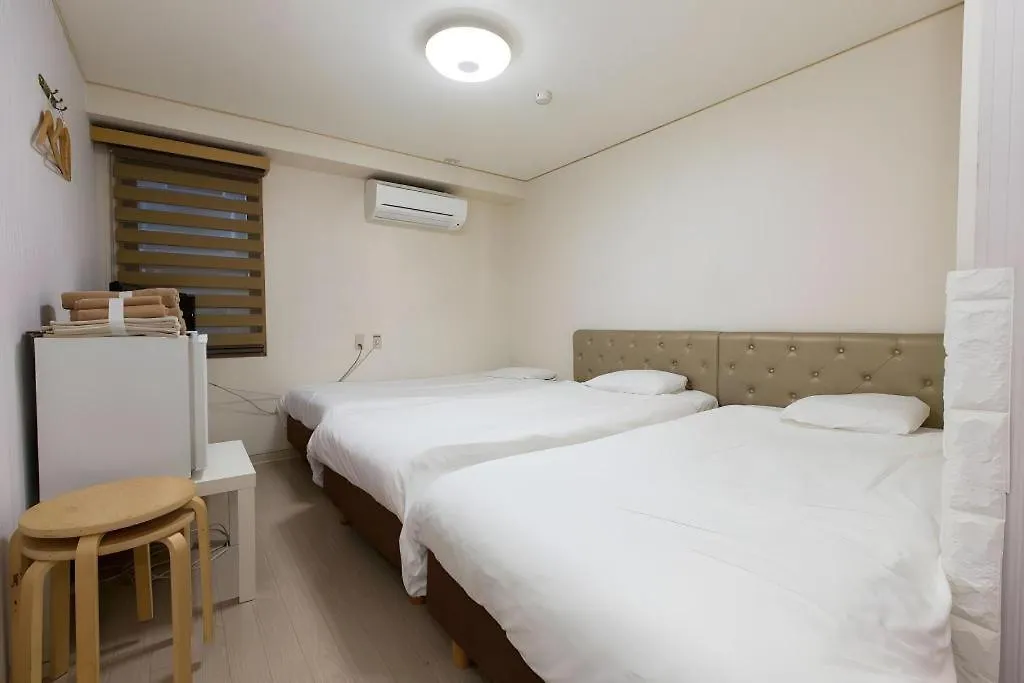 Hotel Empire In Shinjuku Tokyo 2*,  Japan