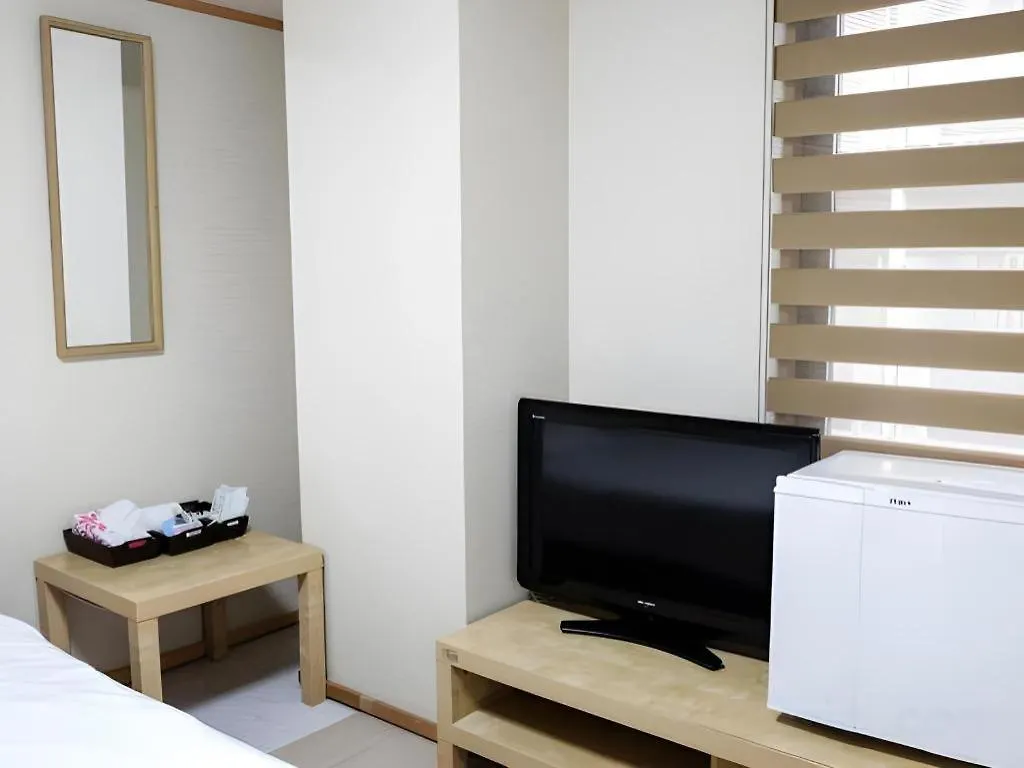 Hotel Empire In Shinjuku Tokyo 2*,