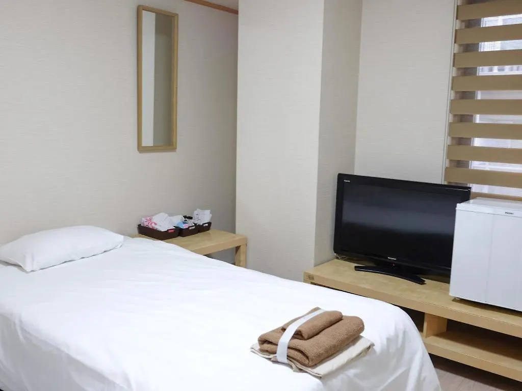 Hotel Empire In Shinjuku Tokyo