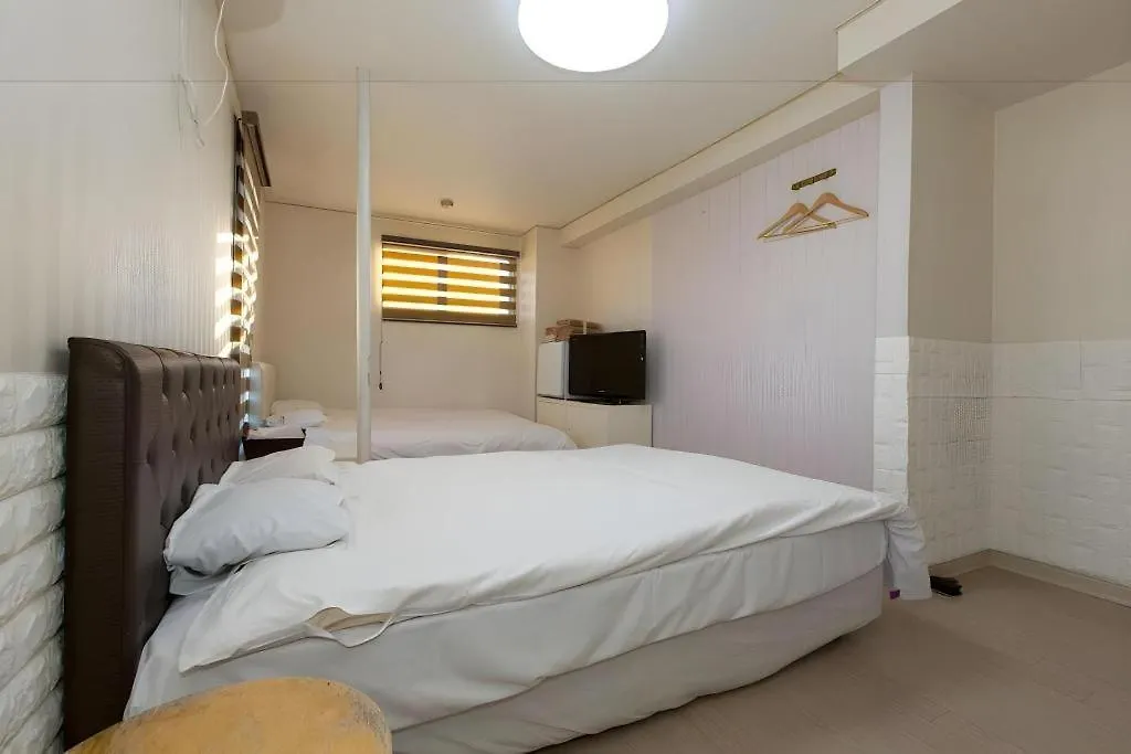 Hotel Empire In Shinjuku Tokyo