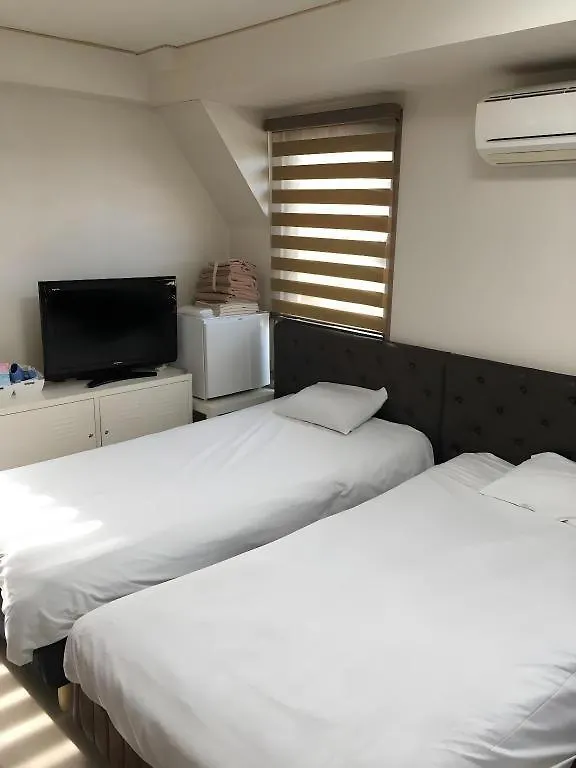 Hotel Empire In Shinjuku Tokyo