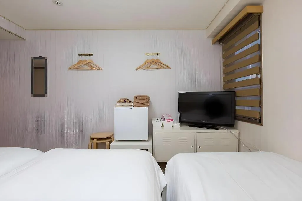 Hotel Empire In Shinjuku Tokyo